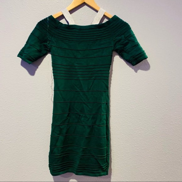 ⭐️ WOW COUTURE Green Metallic Silver Bodycon Dress - Picture 2 of 5